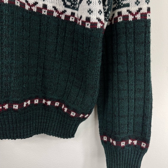 Vintage Unisex Sz Medium Green White Classic‎ Winter Deer Sweater Crew neck - Picture 4 of 7